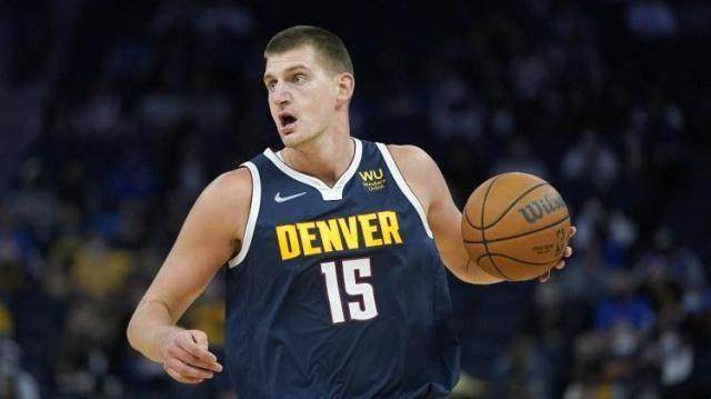 开云官网-约基奇是科尔的头号难题 库里G1能否归来依旧未定